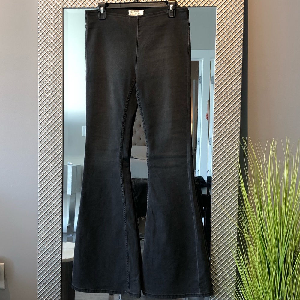 Free People Penny Pull-On Flare Jeans